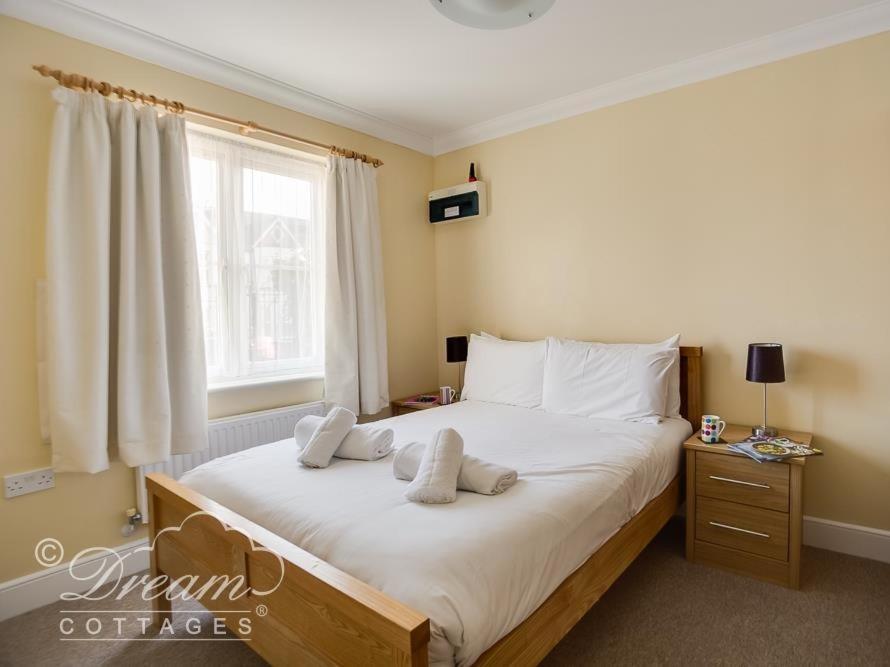 Bridge Apartment Уеймут Екстериор снимка